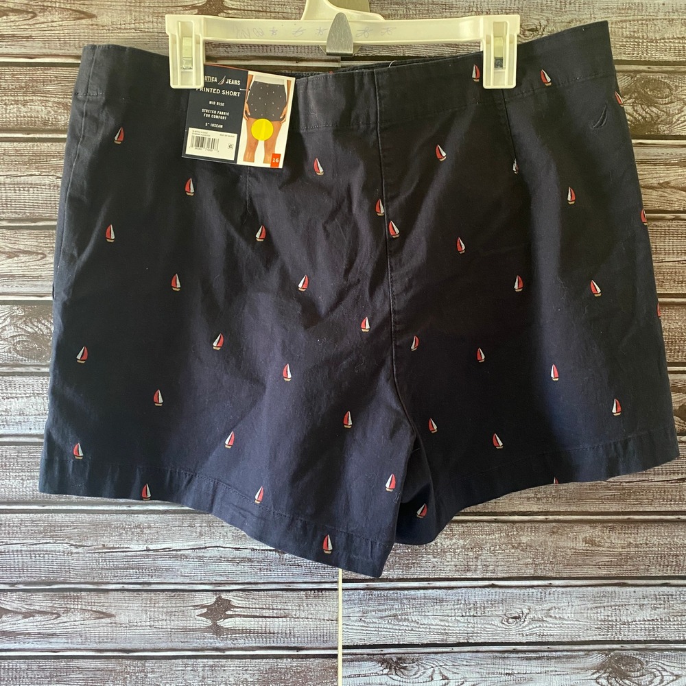 Nautica Jeans Women's Chino‎ Shorts Size 16 Navy Blue Embroidered Sailboat NWT - Picture 2 of 7